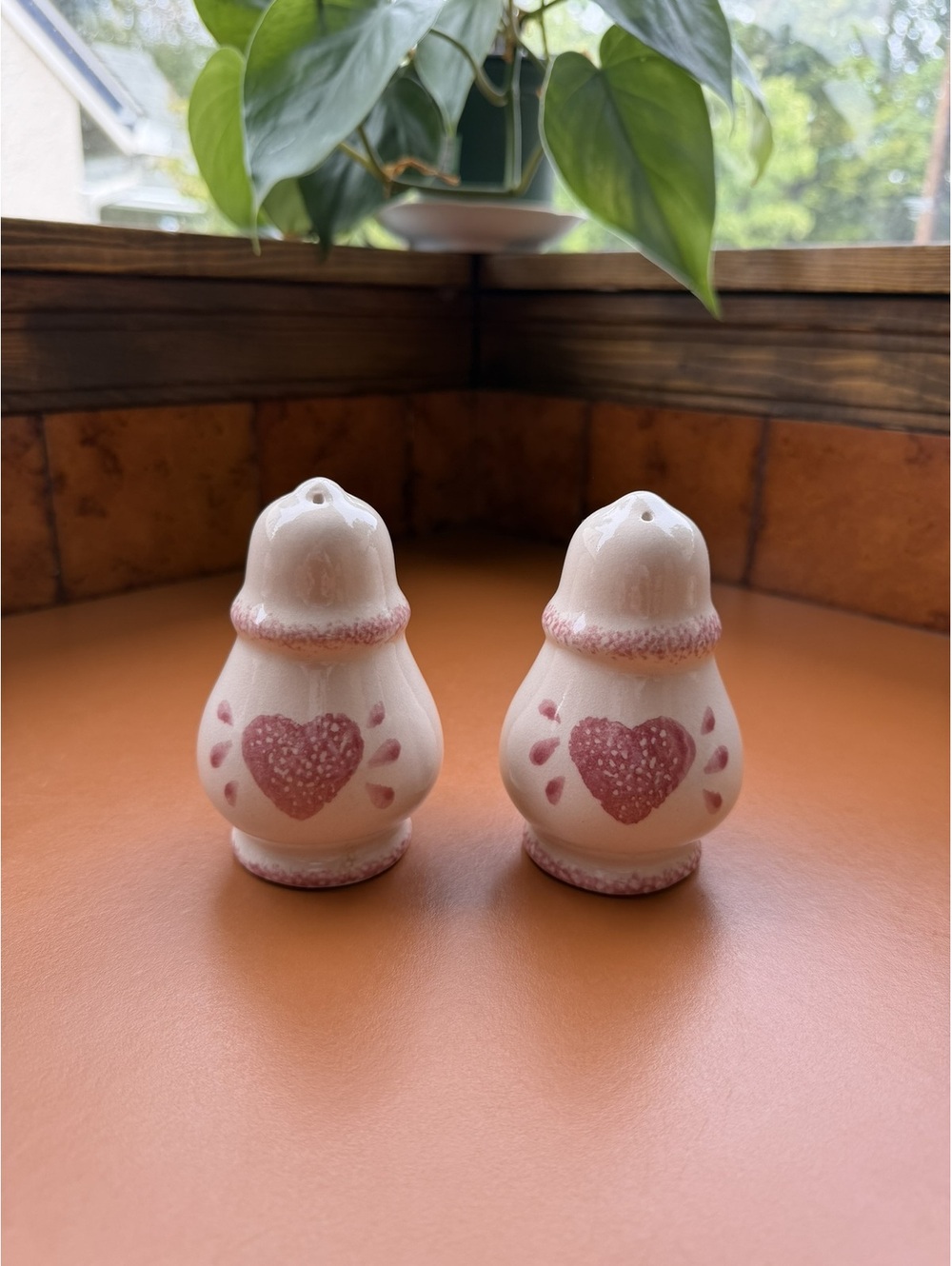 Vintage Pink Heart Salt & Pepper Shakers Ceramic Country Cottage Set